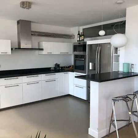 Apartment Superbe T4 A Royan. 5 Min A Pied De La Mer Royan