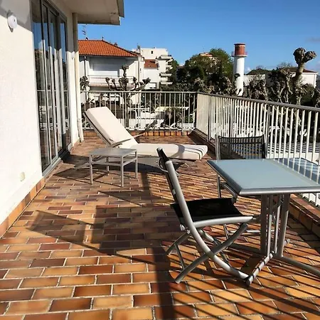 Superbe T4 A Royan. 5 Min A Pied De La Mer Apartment